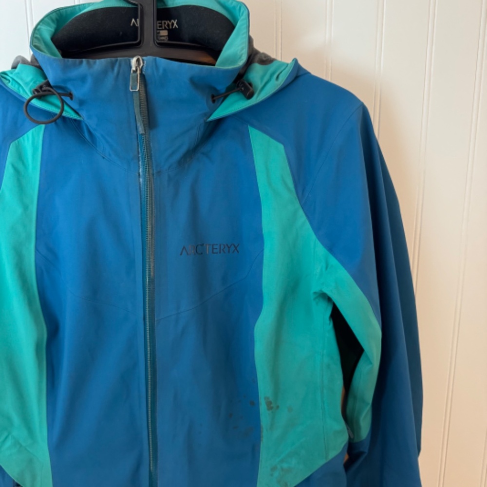 Vintage Arc'teryx Stingray Jacket *WELL LOVED*